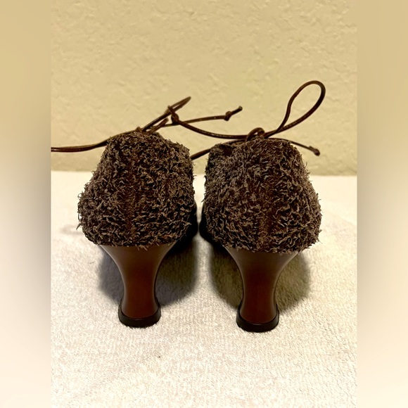 BALLY Italy Classic “GRACE” Leather Tie-Up Kitten Heel Shoes 6.5 M - Picture 3 of 10